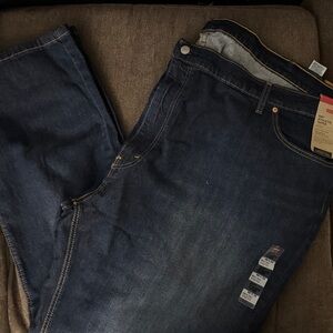 Levi's 541 Dark Indigo Relaxed Fit Jeans size 58/32